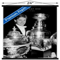 Wayne Gretzky-trófeák fali poszter fa mágneses kerettel, 22.375 34